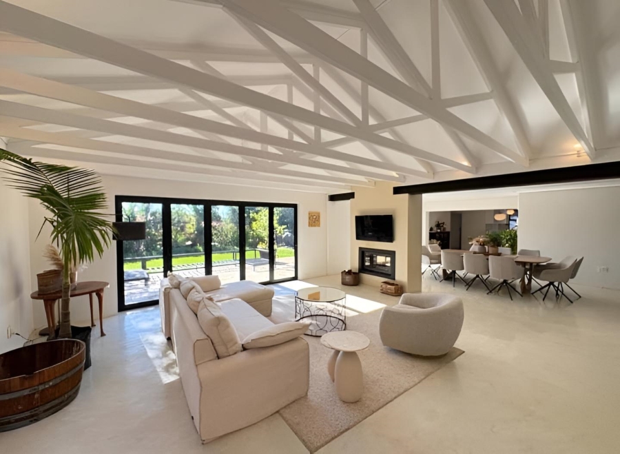 To Let 4 Bedroom Property for Rent in Protea Valley Western Cape